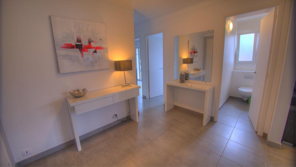 Beau 2 Pieces 3 Etoiles Vue Mer Garage Prive 150M Plages Wifi Cannes Phòng bức ảnh